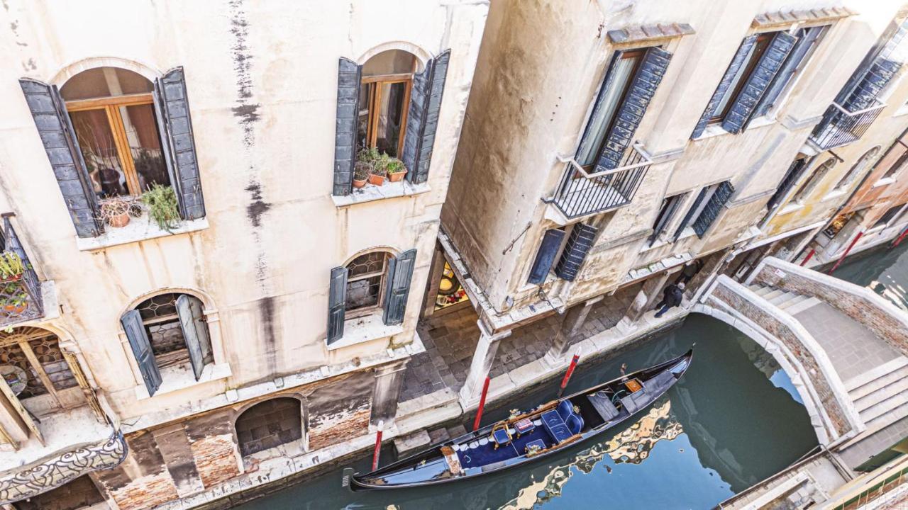 Ca' Emma San Marco - Canal View เวนิส ภายนอก รูปภาพ